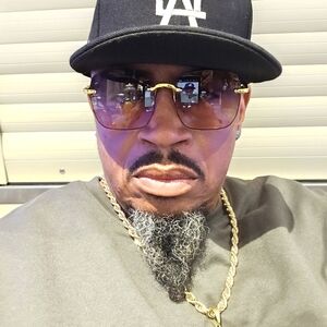 Meet your Posher, Montre